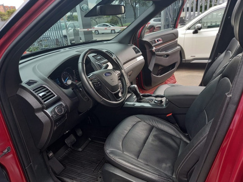 Imagen 11 de 16 de Ford Explorer Limited 7 Pasajeros
