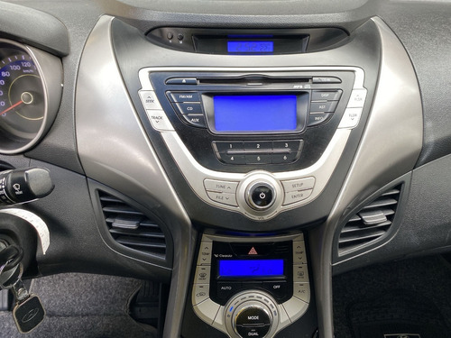 Imagen 21 de 25 de Hyundai I35 Elantra Gls 2012