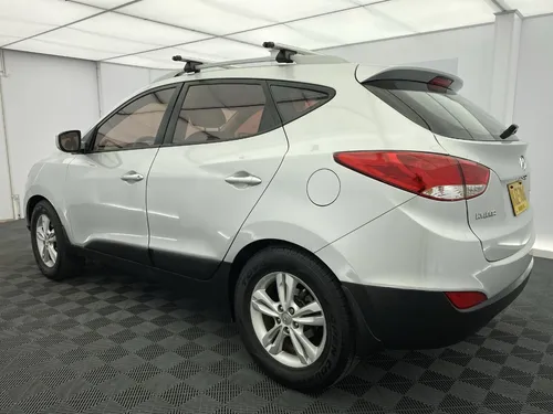 Hyundai TUCSON IX-35 2.0l 164 hp 4x2