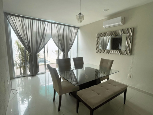 Casa En Venta En Lomas Del Sol, Riviera Veracruzana 302 M² De Lujo Y Comodidad A Pasos Del Mar. Alberca, Terraza Con Vista, Cocina Con Isla, 3 Recámaras, Estudio Y Fraccionamiento Privado Con Casa C