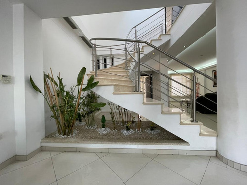 Imagen 2 de 27 de Venta De Casa Con Acabados De Lujo Urbanización Portofino Ah