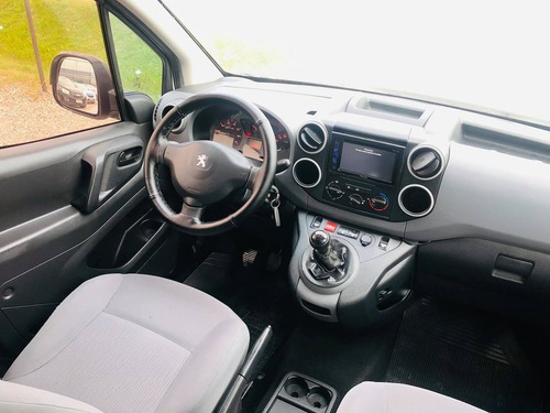 Amaya Peugeot Partner B9