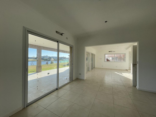 Imagen 12 de 30 de Casa En Venta El Canton Bº Islas A Laguna
