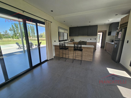 Venta Y Alquiler De Casa En Comarcas De Lujan San Roque
