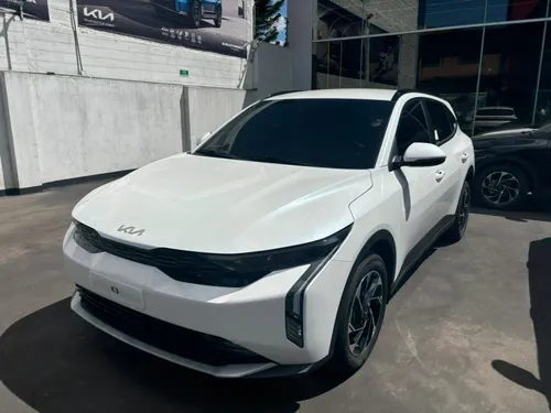 Kia K3 Cross 1.6 Zenith