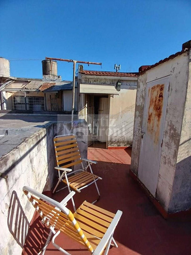 Edificio En Block En Venta En Lomas De Zamora, G.b.a. Zona Sur, Argentina