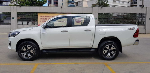 Toyota Hilux Cabine Dupla 2.8 Tdi Srx Cd 4x4 (aut)