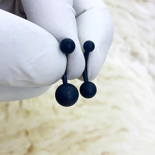 Imagen 2 de 2 de Hermoso Aro Piercing Ombligo Negro Mate Piercing Argentina ®