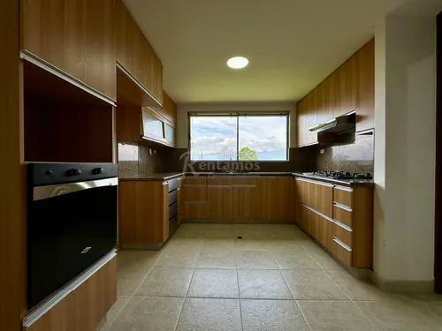 Casa En Arriendo En El Poblado. Cod A775953