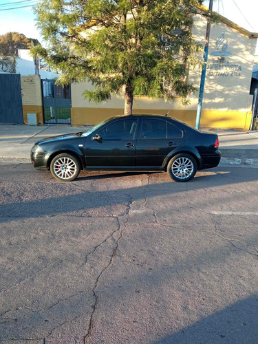 Imagen 2 de 8 de Volkswagen Bora 1.9 Trendline I 100cv 2011