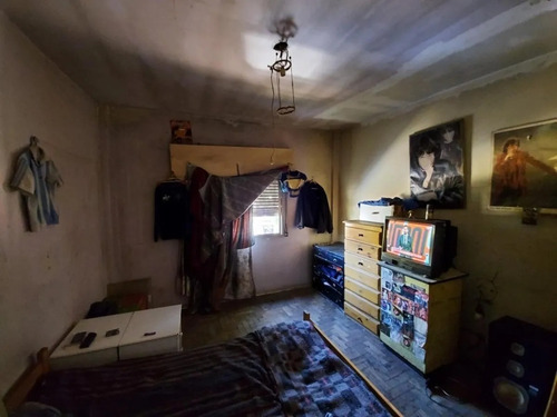 Imagen 8 de 18 de Casa De 4 Ambientes C/ 2 Locales Al Frente - Moron Sur