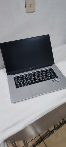 Laptop Huawei Matebookd15 Ryzen 5 8ram 1tb Hdd 256ssd Win11 (Usado)