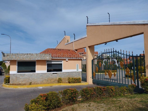 Venta De Townhouse En Los Robles Margarita Venezuela
