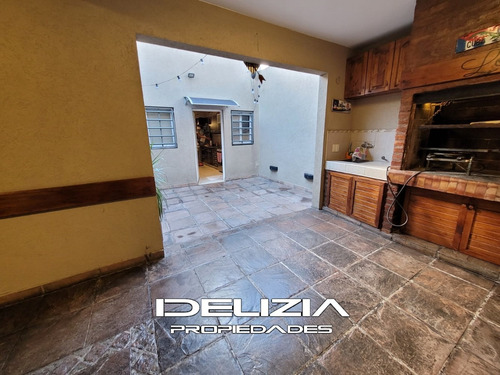 Venta De Casa En Ituzaingo Norte