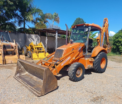 Retroescavadeira Fiatallis Fb80.3 4x4 2002 Revisada