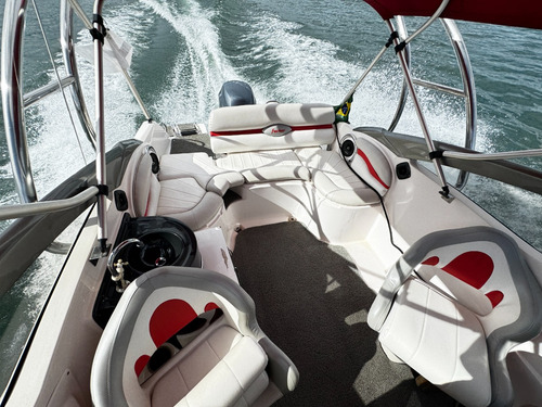Lancha Focker 205 Com 139 Horas Ano 2013
