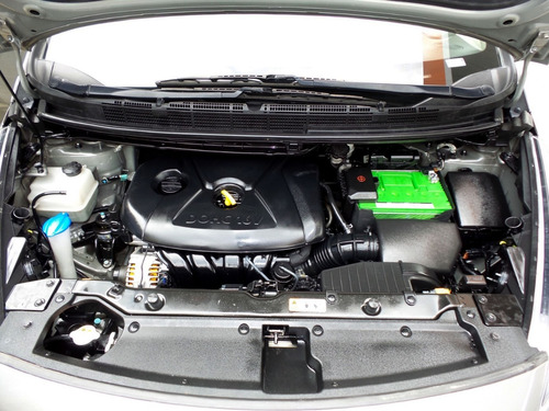 Kia Carens 2.0 Suv Ex
