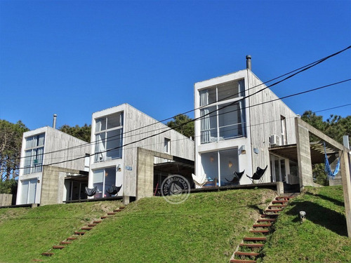 Refugios Del Diablo En Punta Del Diablo