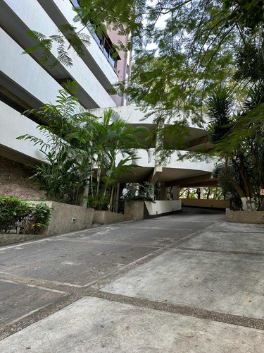 Venta De Apartamento En Colinas De Bello Monte