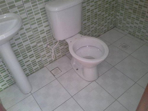 Imagem 13 de 28 de Sobreposta Alta Nova Com Quintal Área De Serviço Cozinha Ampla Garagem Bem Localizada Não Tem Problema De Enchentes Perto De Ponto De Ônibus E Lotaçoes - Hm1663
