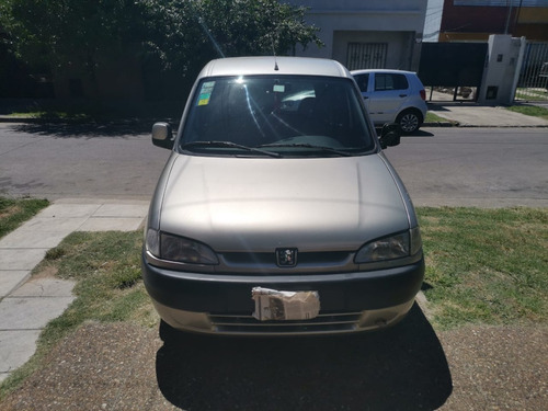 Peugeot Partner Patagonica 2009. Diesel. Sedan 4ptas