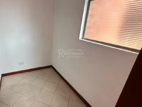 Apartamento En Venta En Conquistadores. Cod V776097