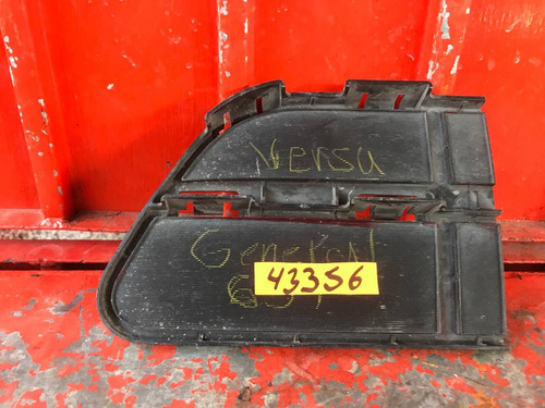 Moldura De Fascia Delantera Der Nissan Versa 43356 2015/2018