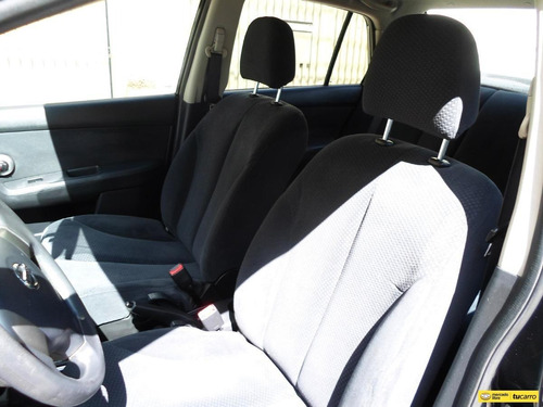 Imagen 8 de 15 de Nissan Tiida Automático Premium