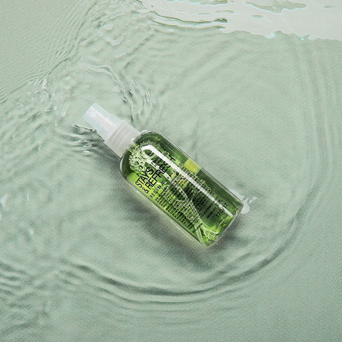 Imagen 4 de 5 de Spray Invisible Hidrata Fija Y Refresca El Maquillaje Regina
