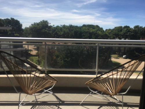 Imagen 6 de 30 de Positive Tower Pinamar- Alquiler Por Día Turístico/ Uade Con Amenities Y Cochera