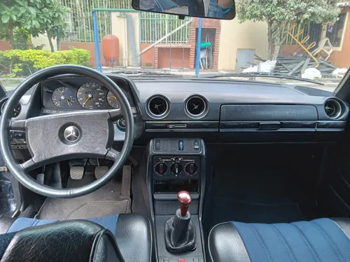 Mercedes-Benz 230 2.3 S123