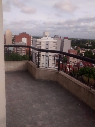 Imagen 6 de 12 de Semipiso En Venta En Lanus Este