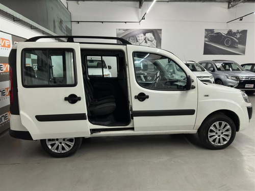 Fiat Doblo 1.8 16v Essence 7l Flex 5p