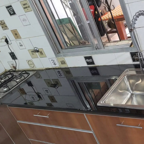 Somos Aplicadores De Porcelanato Liquido En Mesadas Y Pisos