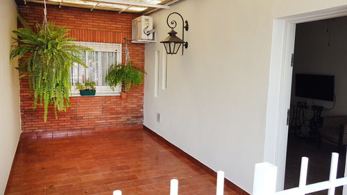 Casa Venta Lomas Del Mirador 3 Amb + 2 Amb Jardin