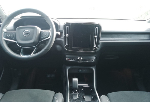 Volvo XC40 0.0 P6 Plus Recharge (Single) 5P Eléctrico