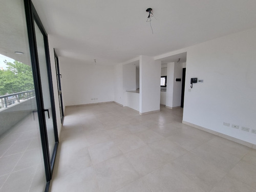4 De Abril Y 1ero De Mayo , Dos Dormitorios - Duplex - Tandil