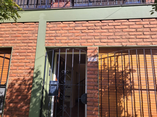 Sourignes 2800. Venta Chalet. Villa Sarmiento