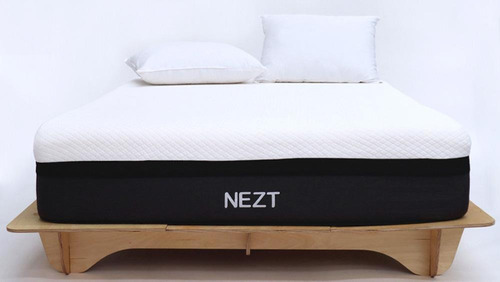 Imagen 1 de 2 de Combo 1 Colchón Y Almohadas Nezt - Tamaño King Size