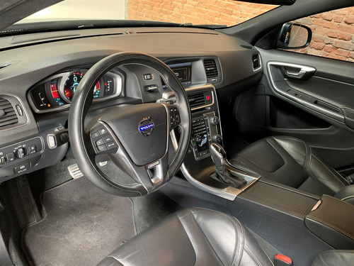 Volvo V60 3.0 T6 R Design 24v Turbo Gasolina 4p Automático