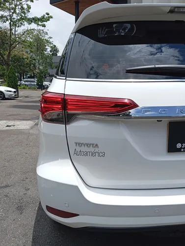 Toyota Fortuner Srv 2.7 Aut 7p