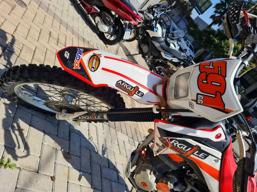 Imagem 3 de 7 de Honda Crf 230