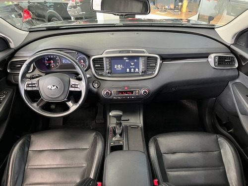 Kia Sorento 2.4 16V GASOLINA EX 7L AUTOMÁTICO