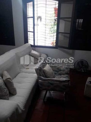 Imagem 12 de 15 de Excelente Casa Em Local Nobre Da Freguesia - Vvca30167