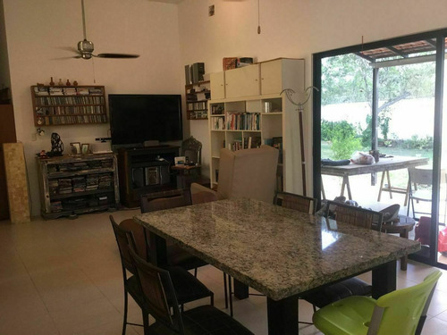 Venta De Cómoda Casa De Un Piso En Baspul
