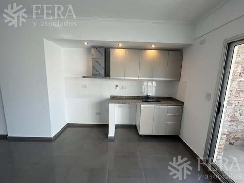 Imagen 10 de 30 de Venta De Departamento De 2 Ambientes Con Balcón En Wilde (28201)
