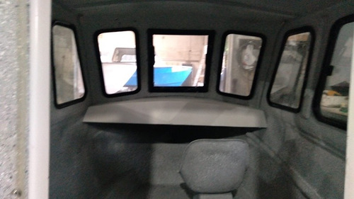 Tracker Cabinado Cuddy 530