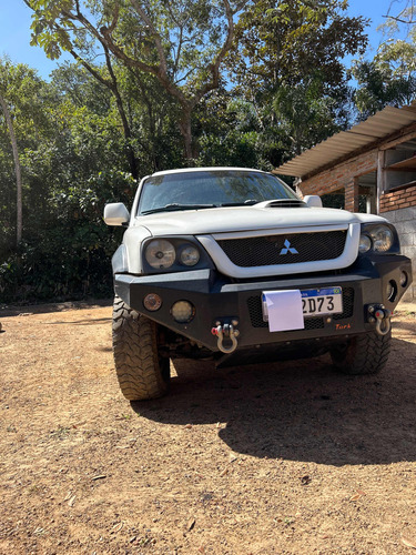 Mitsubishi L200 2.5 Outdoor Hpe Cab. Dupla 4x4 4p