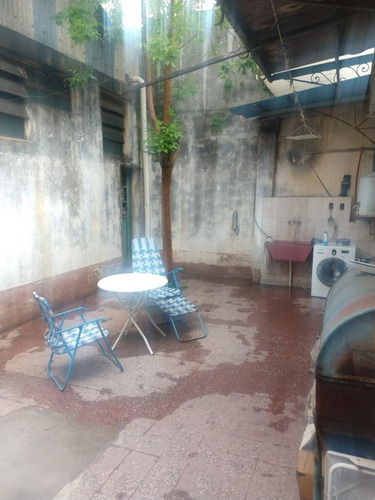Imagen 3 de 6 de Ph 3 Ambientes Con Galpón 180 M2