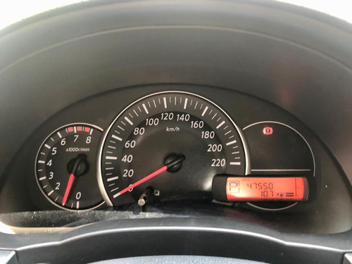 Nissan March 1.6 Sl Automático 2017 Vermelho
